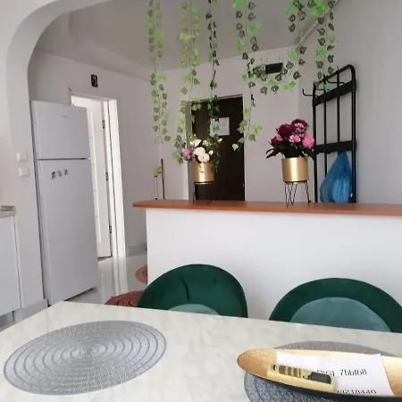 Apartament Near The Park Two Rooms Bucarest Exterior foto