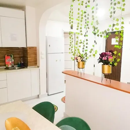 Apartament Near The Park Two Rooms Bucarest Exterior foto