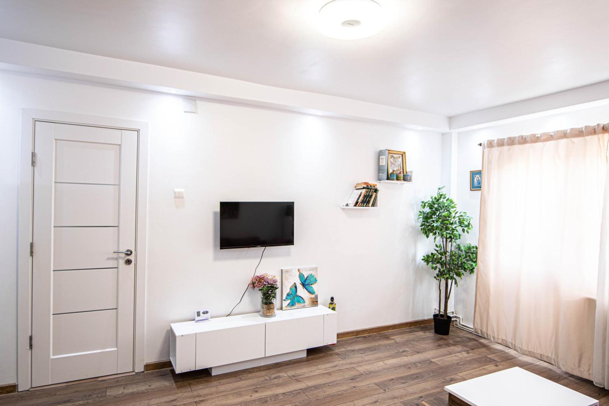 Apartment Near The Park Two
