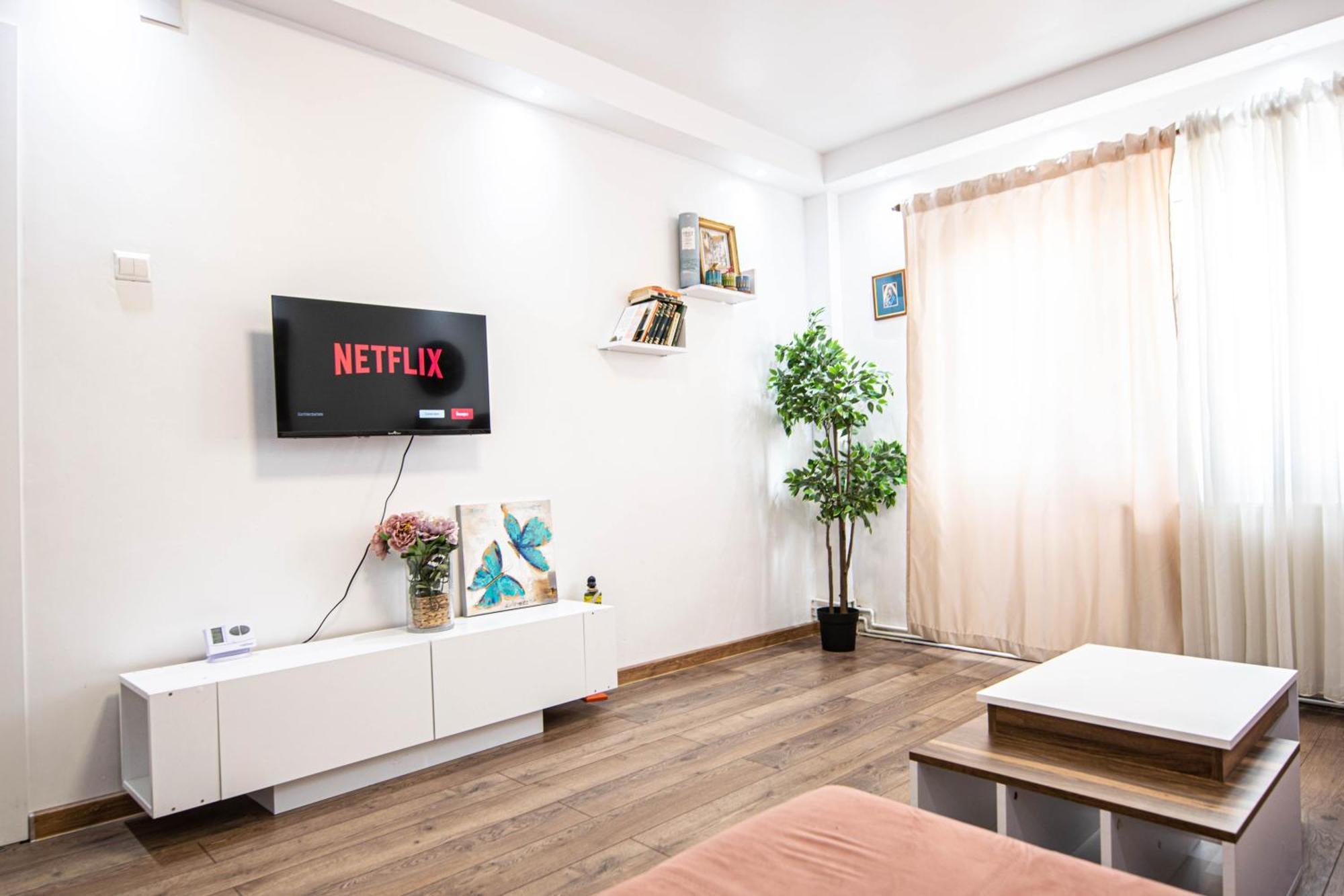 Apartment Near The Park Two