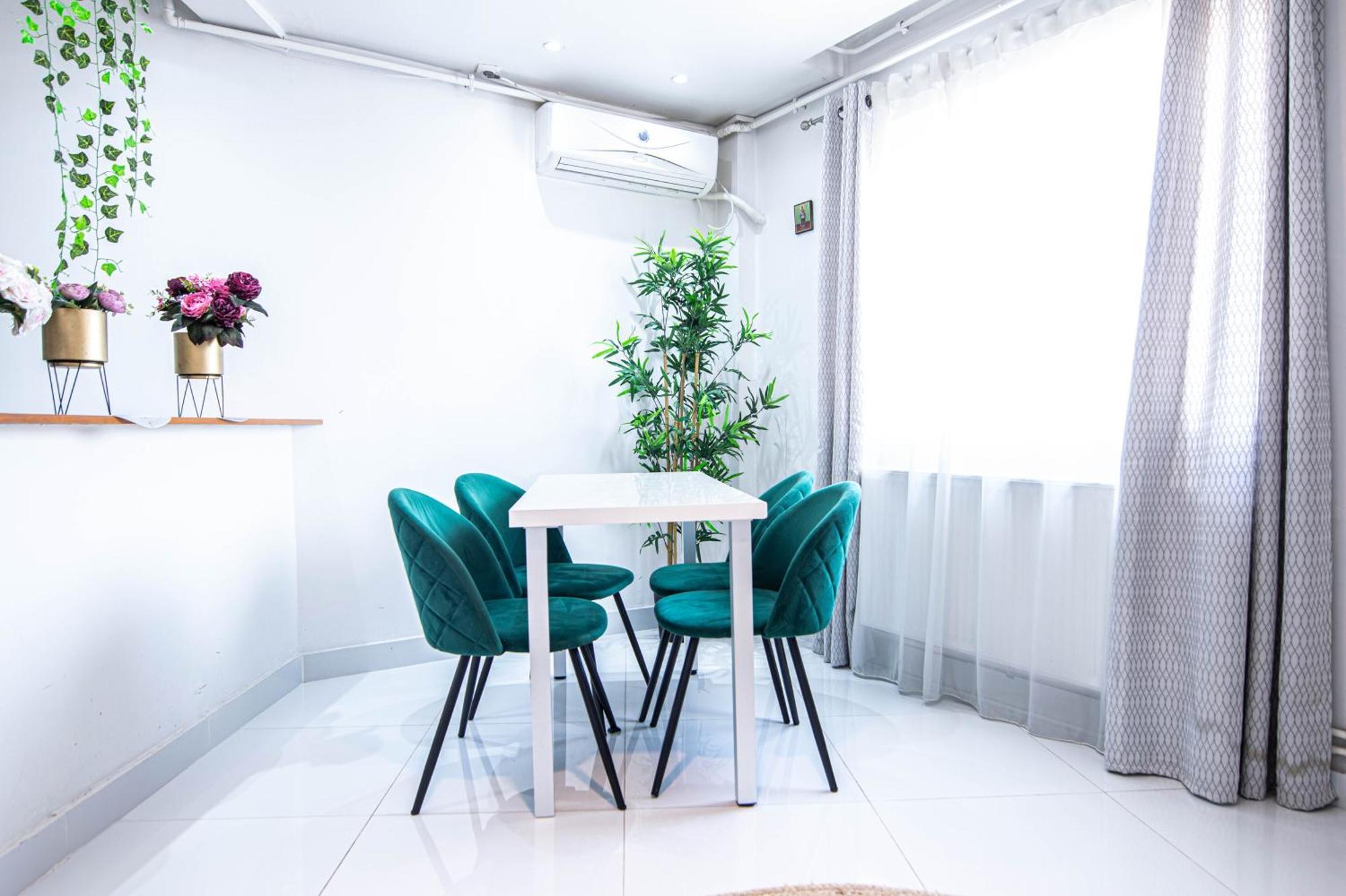 Apartment Near The Park Two *